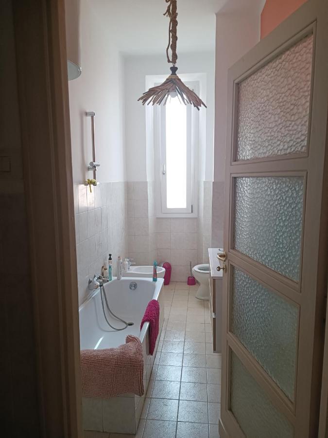 ホテル Casa Giuliva アレッサンドリア エクステリア 写真